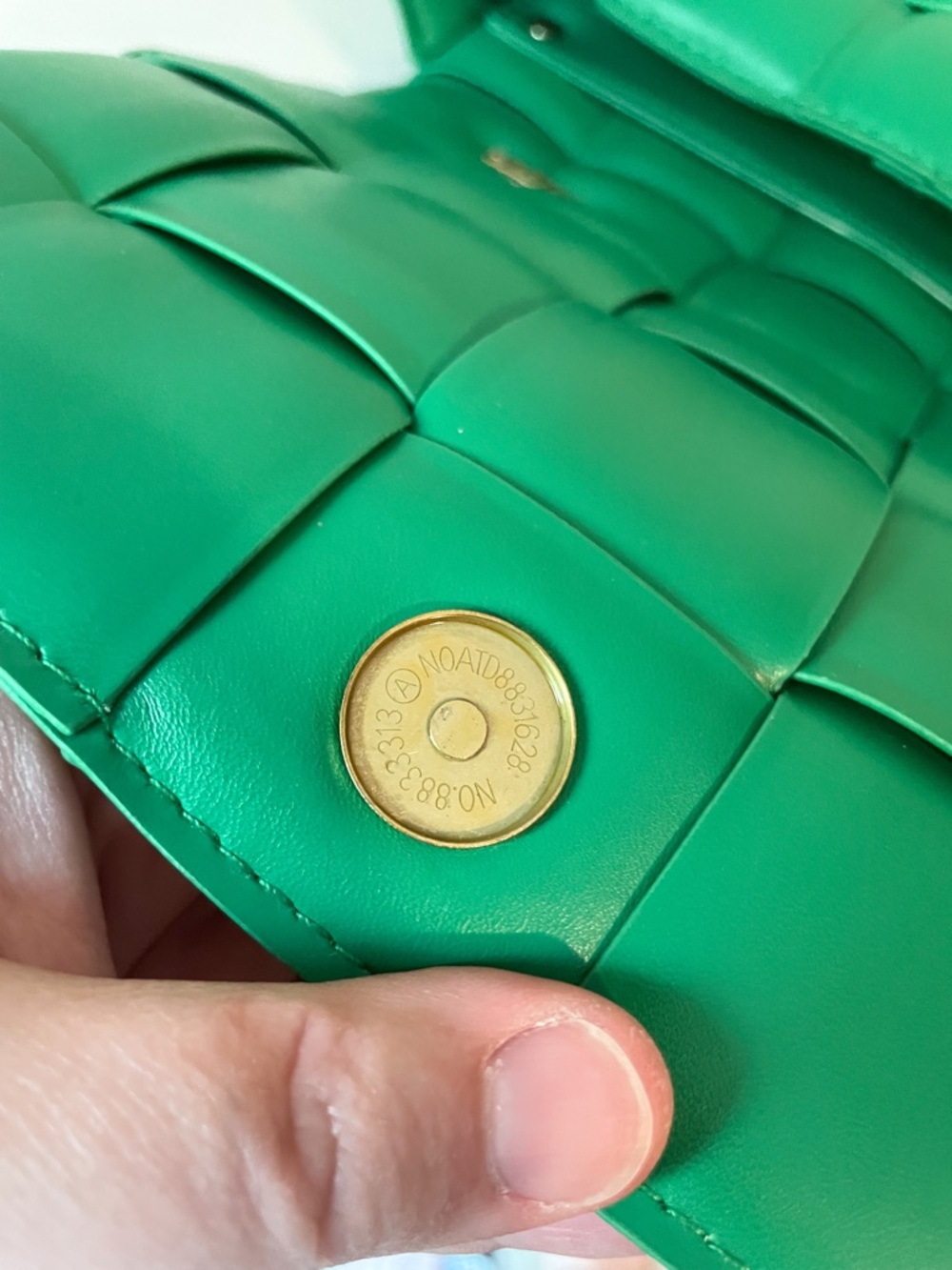 Kelly Green Faux Leather Shoulder Bag with Chunky Gold Link Strap - GUC - Picture 11 of 13